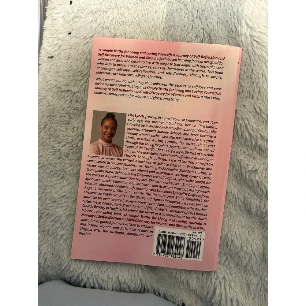 NEW 12 Simple Truths for Living & Loving Yourself by Lisa Lynch, Paperback